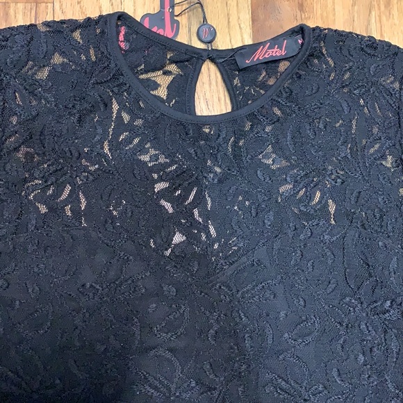 Black dress - Picture 2 of 5